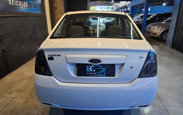 imagem-https://www.socarrao.com.br/sc-vehicle-images-prod/4260231/1790944003979-NS1hZTIwOTFjOWZiZmU3ODQwMTVhMDFmMDNhYTVhZjVlZC5qcGc.jpg