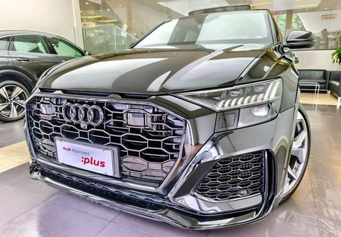 Audi RS Q8 2023 Preto — foto 1 de 3