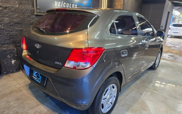 imagem-https://www.socarrao.com.br/sc-vehicle-images-prod/4260245/1790944145261-NC1kZWRhZDYzYzJkOWZjNzAzOGQzODUzYmE3Y2YwMTZlMi5qcGc.jpg