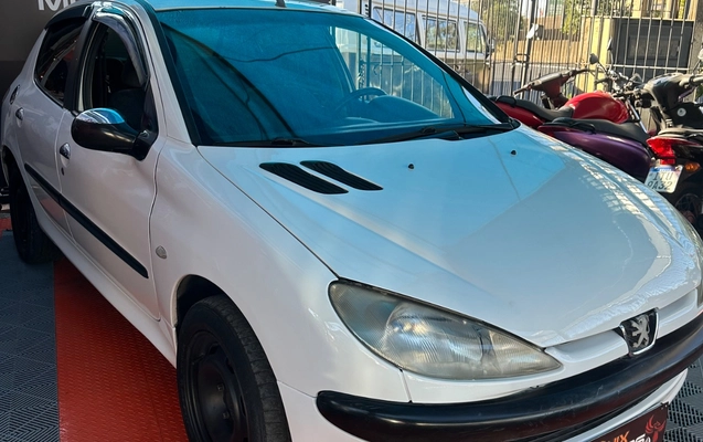 imagem-https://www.socarrao.com.br/sc-vehicle-images-prod/4260247/1790944154303-SU1HXzY3ODcuanBlZw.jpeg
