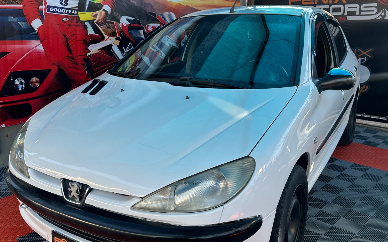 imagem-https://www.socarrao.com.br/sc-vehicle-images-prod/4260247/1790944154510-SU1HXzY3ODUuanBlZw.jpeg