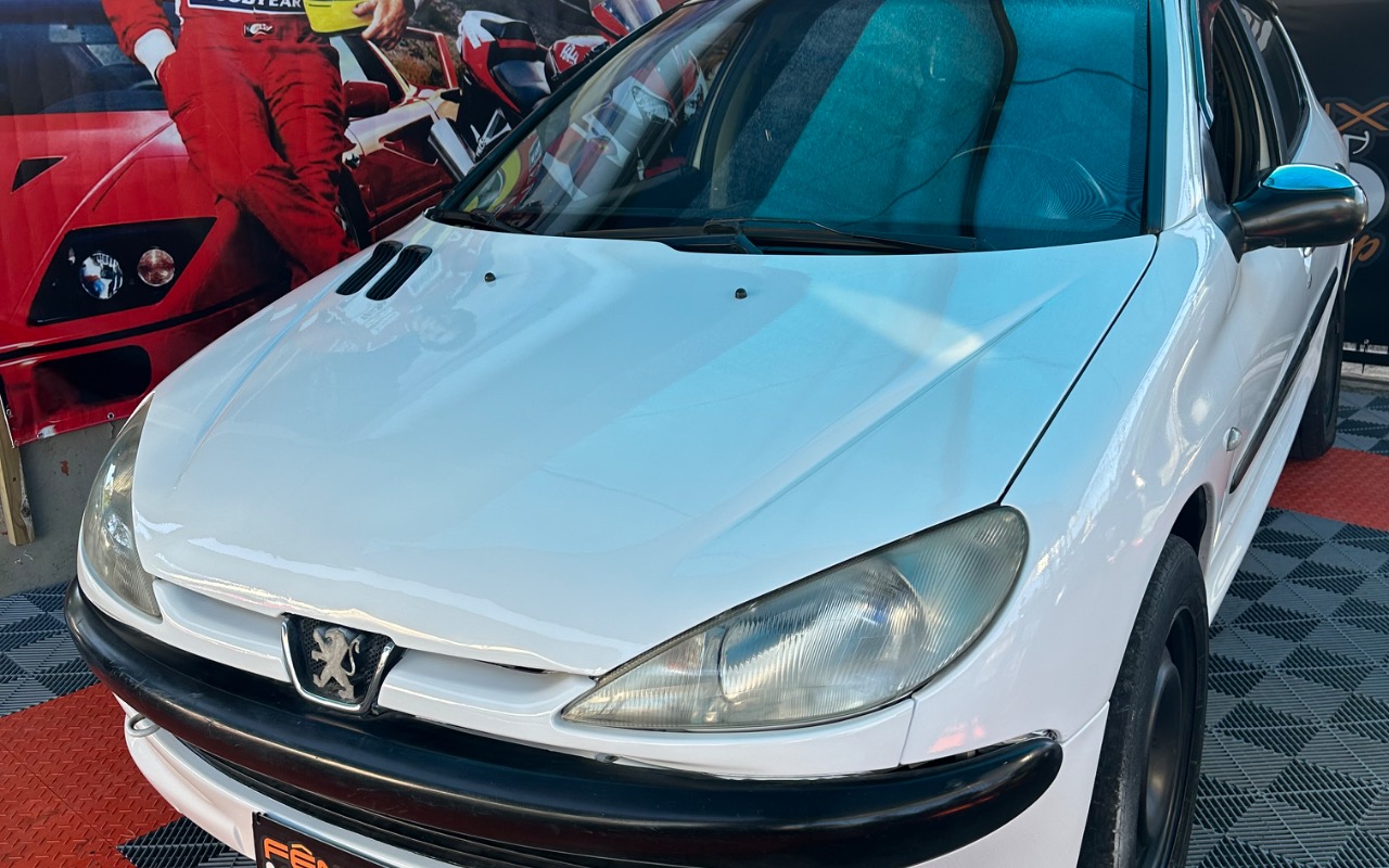 imagem-https://www.socarrao.com.br/sc-vehicle-images-prod/4260247/1790944154606-SU1HXzY3ODQuanBlZw.jpeg