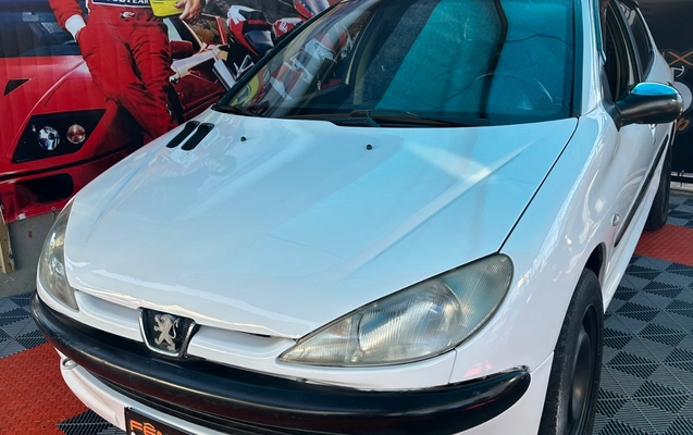 imagem-https://www.socarrao.com.br/sc-vehicle-images-prod/4260247/1790944154606-SU1HXzY3ODQuanBlZw.jpeg