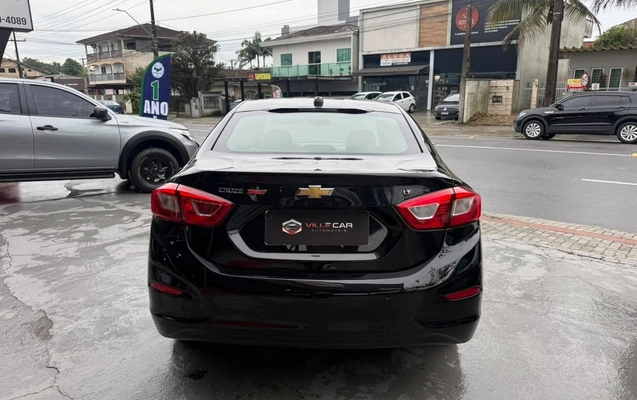 imagem-https://www.socarrao.com.br/sc-vehicle-images-prod/4260294/1790944482877-10f1d6c784164d1e80a6e4e4e57dc20e_1790944355990.jpg