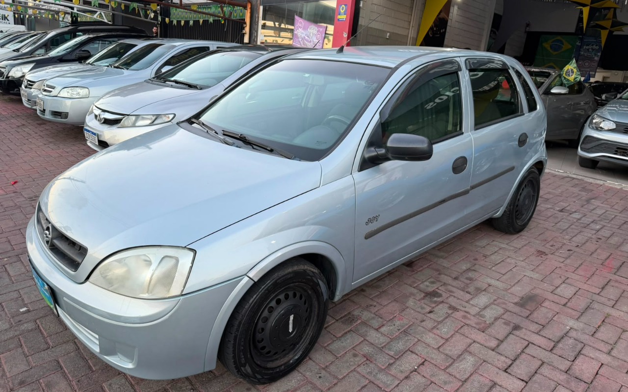 Chevrolet Corsa 2006 Prata — foto 1 de 3