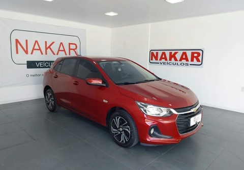 Chevrolet Onix 2024 Vermelho — foto 1 de 3