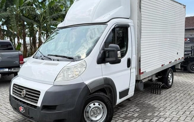 imagem-https://www.socarrao.com.br/sc-vehicle-images-prod/4260364/1790944953211-8523908_1_B_6bc432aba5.jpeg