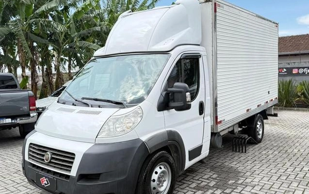imagem-https://www.socarrao.com.br/sc-vehicle-images-prod/4260364/1790944953216-8523908_2_B_073552c378.jpeg