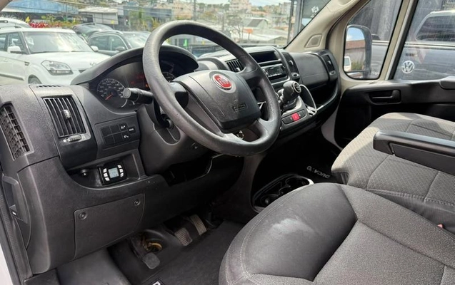 imagem-https://www.socarrao.com.br/sc-vehicle-images-prod/4260364/1790944953228-8523908_10_B_556049e43d.jpeg
