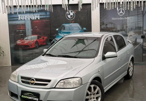 Chevrolet Astra 2011 Prata — foto 1 de 3