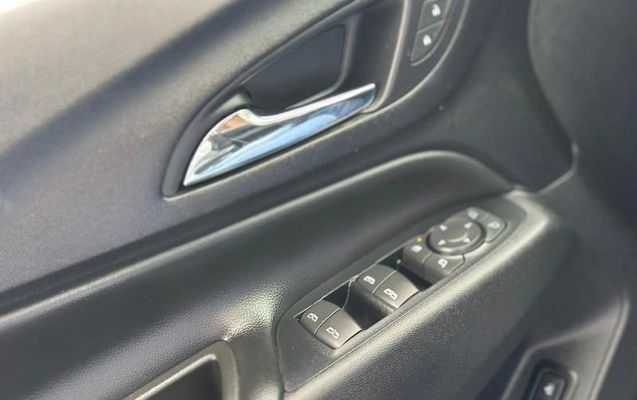 imagem-https://www.socarrao.com.br/sc-vehicle-images-prod/4260367/1791211583243-8535170_14_B_75f6cb500e.jpeg