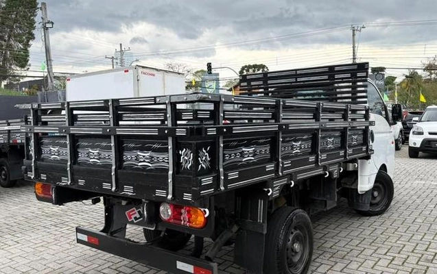 imagem-https://www.socarrao.com.br/sc-vehicle-images-prod/4260375/1790945162991-8522076_5_B_d037bbea11.jpeg