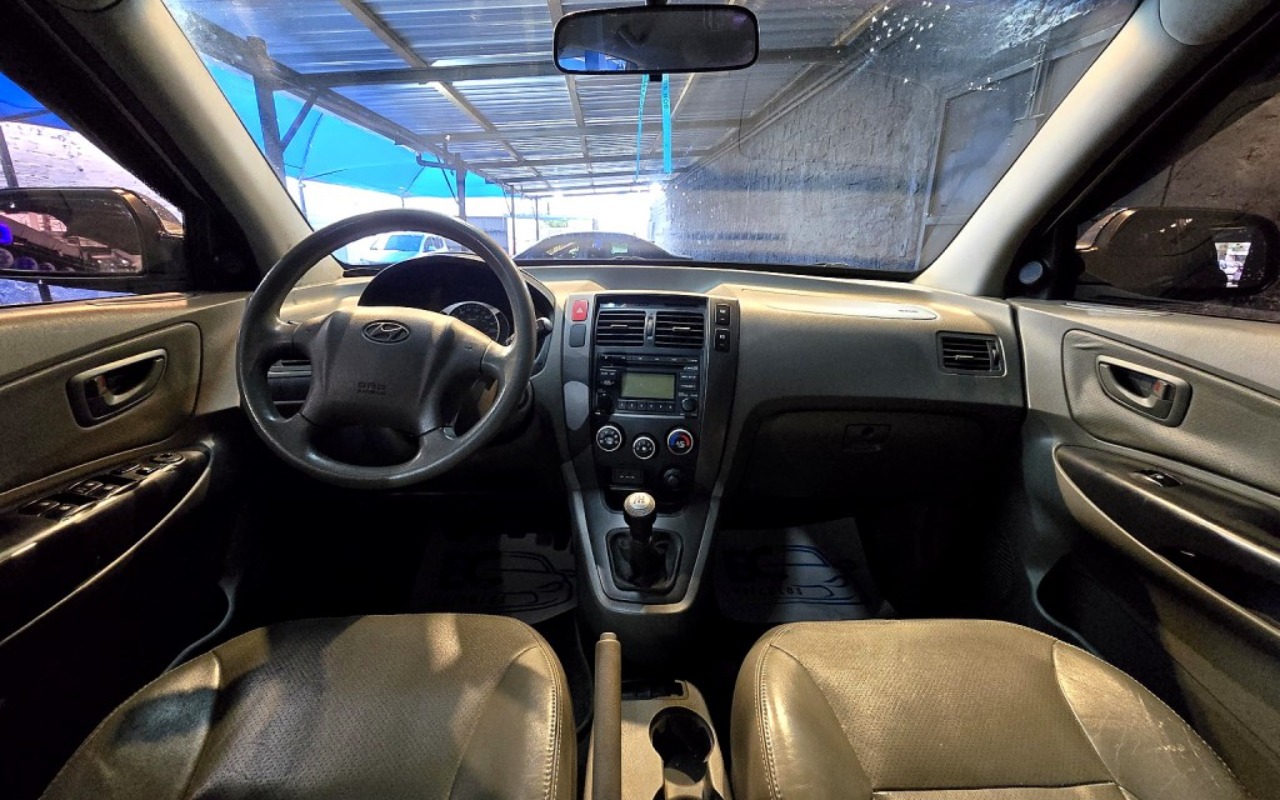 imagem-https://www.socarrao.com.br/sc-vehicle-images-prod/4260457/1790945680873-Ny03MzU1ZjU4OGU4ZGY3MjE2YTg5NDk3OGUyMDU4OTE1Yy5qcGc.jpg