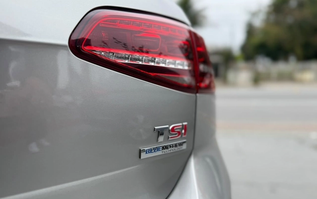 imagem-https://www.socarrao.com.br/sc-vehicle-images-prod/4260464/1790945768054-441ac3a4a57b474b9a29f94466409dc8_1790945699170.jpg