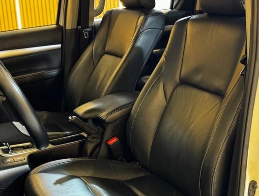 imagem-https://www.socarrao.com.br/sc-vehicle-images-prod/4260466/1790945788010-8533815_12_B_99eb9ca12e.jpeg
