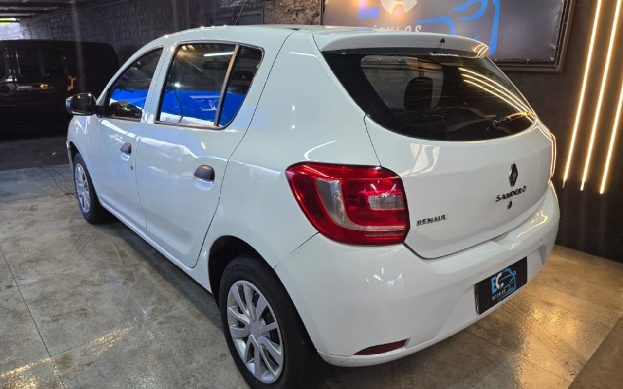 imagem-https://www.socarrao.com.br/sc-vehicle-images-prod/4260491/1790945936317-Ni0zZjEwZGU1Y2ViYmZhMmUyNWM1MTA3NzIwN2QxMDEyYi5qcGc.jpg