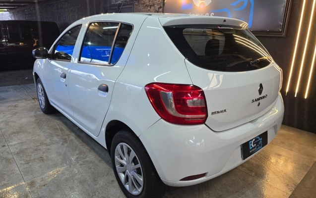 imagem-https://www.socarrao.com.br/sc-vehicle-images-prod/4260491/1790945936317-Ni0zZjEwZGU1Y2ViYmZhMmUyNWM1MTA3NzIwN2QxMDEyYi5qcGc.jpg