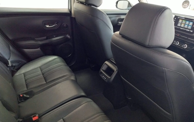 imagem-https://www.socarrao.com.br/sc-vehicle-images-prod/4260543/1791400395966-74PVG9HWdQNFzeJAXzL0K6rccS6F0tPs.jpg