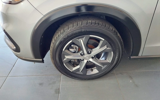 imagem-https://www.socarrao.com.br/sc-vehicle-images-prod/4260543/1791400395975-e1Gpa5nLLHX7zCdeUPCiOCJrx3bH0qmG.jpg