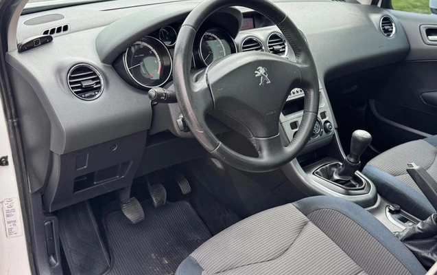 imagem-https://www.socarrao.com.br/sc-vehicle-images-prod/4260560/1791064030043-8536591_16_B_96210ada4b.jpeg