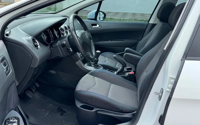 imagem-https://www.socarrao.com.br/sc-vehicle-images-prod/4260560/1791064030046-8536591_14_B_59ad385f8e.jpeg