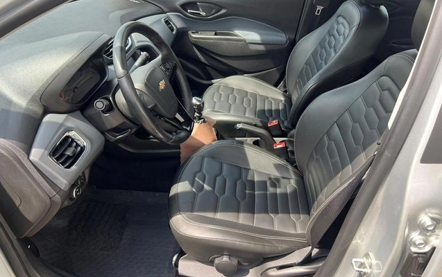 imagem-https://www.socarrao.com.br/sc-vehicle-images-prod/4260561/1791642322537-8536470_0_B_a4259f2161.jpeg