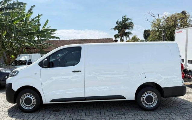 imagem-https://www.socarrao.com.br/sc-vehicle-images-prod/4260568/1791404387626-8524241_4_B_515fd2f155.jpeg