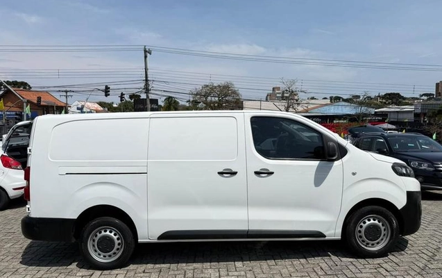 imagem-https://www.socarrao.com.br/sc-vehicle-images-prod/4260568/1791404387631-8524241_13_B_beb2193394.jpeg