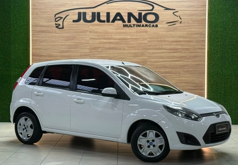 Ford Fiesta 2013 Branco — foto 1 de 3