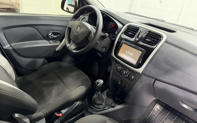 imagem-https://www.socarrao.com.br/sc-vehicle-images-prod/4260595/1790946359508-8536609_7_B_0795a2a569.jpeg