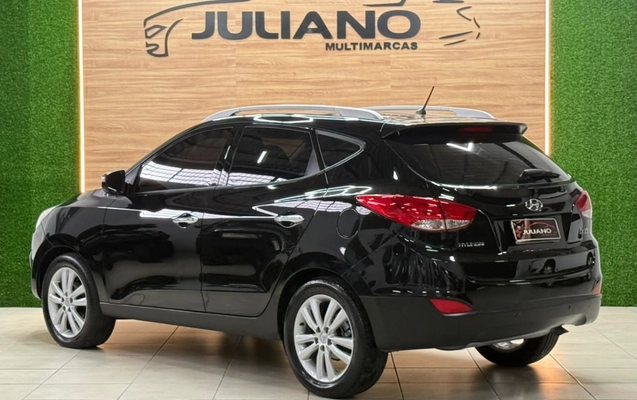 imagem-https://www.socarrao.com.br/sc-vehicle-images-prod/4260684/1790946855933-SVaBb4t2i4HTYxNwuaXDiKGEsQ21TzuO.jpg