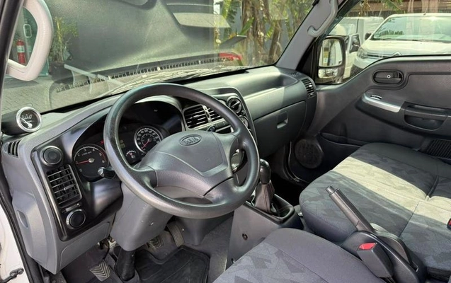 imagem-https://www.socarrao.com.br/sc-vehicle-images-prod/4260711/1791404470419-8524832_7_B_eb771d6be5.jpeg