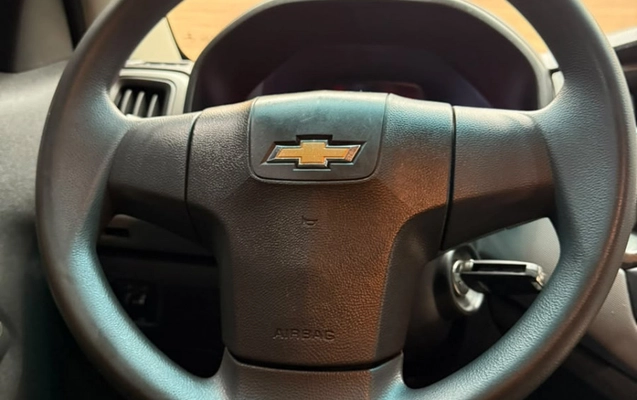 imagem-https://www.socarrao.com.br/sc-vehicle-images-prod/4260801/1790948004573-hRk09ApKEue7kDIK8IcccF9dr06WmN5p.jpg