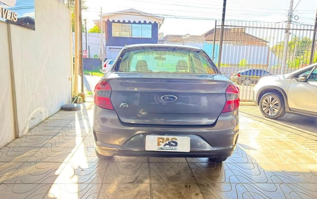 imagem-https://www.socarrao.com.br/sc-vehicle-images-prod/4260823/1790951207434-8536686_12_B_af94514dd5.jpeg