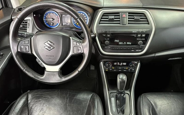 imagem-https://www.socarrao.com.br/sc-vehicle-images-prod/4260857/1791656447756-8446060_6_B_7eec56a2e7.jpeg