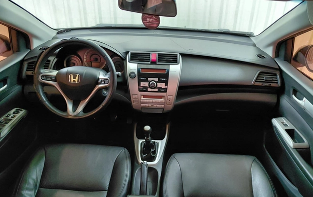imagem-https://www.socarrao.com.br/sc-vehicle-images-prod/4260899/1790948248904-90a009a1421a472ca6311c6f4f0c3f2c_1790948183164.jpg