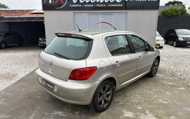 imagem-https://www.socarrao.com.br/sc-vehicle-images-prod/4260908/1790948341904-8379241_7_B_1f37d2cd57.jpeg