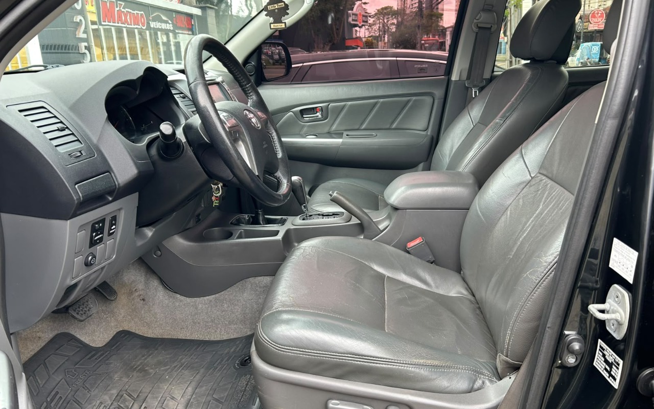 imagem-https://www.socarrao.com.br/sc-vehicle-images-prod/4260983/1790948943657-V2hhdHNBcHAgSW1hZ2UgMjAyNi0xMC0wMSBhdCAwOS4zMC40MSAoMSkuanBlZw.jpeg