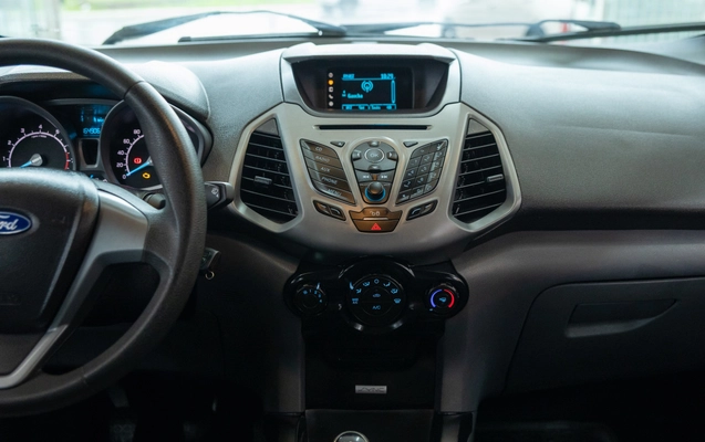 imagem-https://www.socarrao.com.br/sc-vehicle-images-prod/4261023/1790949258835-GvVXT7ZDUoyXV27YK6oIyUw1vmVzfRM5.jpg