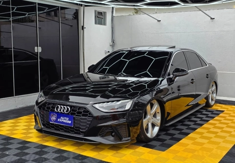 Audi A4 2021 Preto — foto 1 de 3