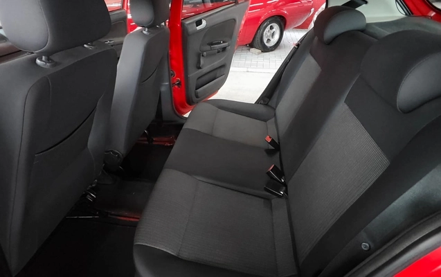 imagem-https://www.socarrao.com.br/sc-vehicle-images-prod/4261046/1790949432410-V2hhdHNBcHAgSW1hZ2UgMjAyNi0xMC0wMSBhdCAxNy41MC40NyAoMSkuanBlZw.jpeg
