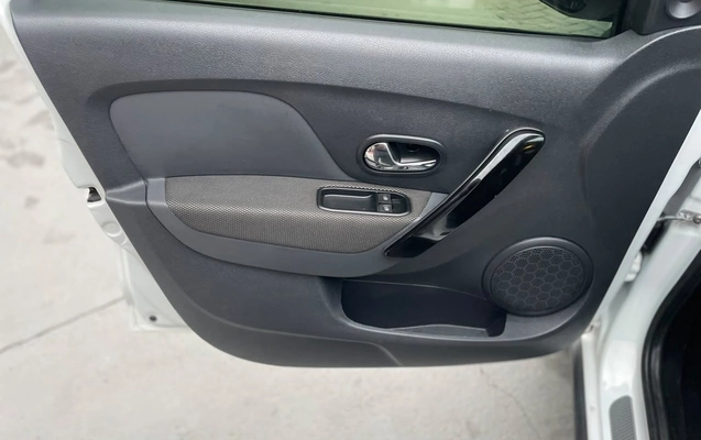 imagem-https://www.socarrao.com.br/sc-vehicle-images-prod/4261067/1790949537139-c735db11972d4b889c4ecadae9fc250a_1790949486097.jpg