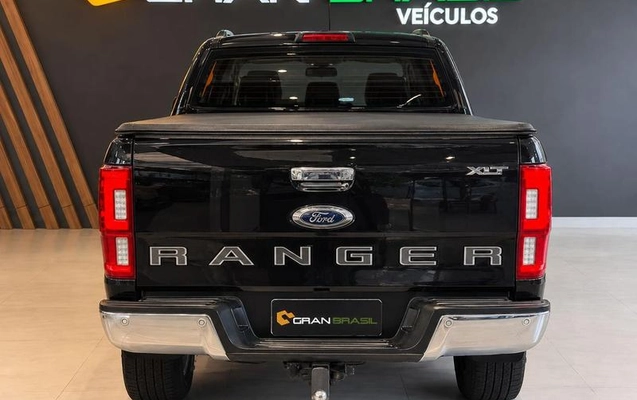 imagem-https://www.socarrao.com.br/sc-vehicle-images-prod/4261111/1791209961862-8536941_15_B_6dbe81ca3d.jpeg