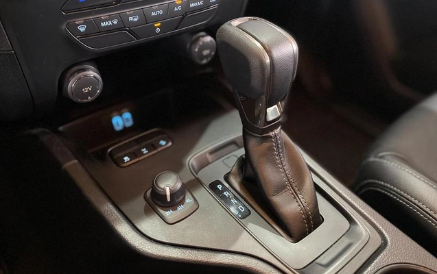 imagem-https://www.socarrao.com.br/sc-vehicle-images-prod/4261111/1791209961863-8536941_2_B_5a04a10e67.jpeg