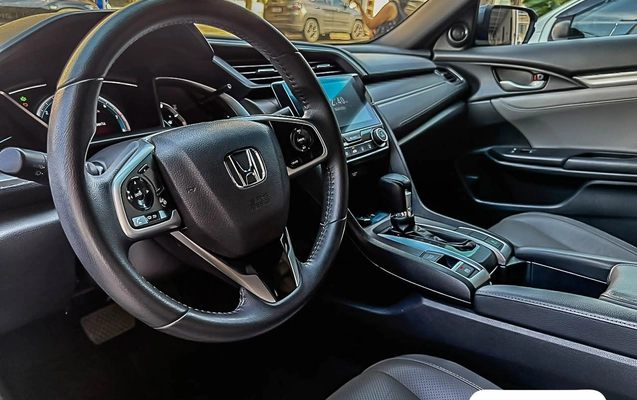 imagem-https://www.socarrao.com.br/sc-vehicle-images-prod/4261144/1790949849830-aabc8b40-8d72-437c-b41d-d7a117ae3504.jpg