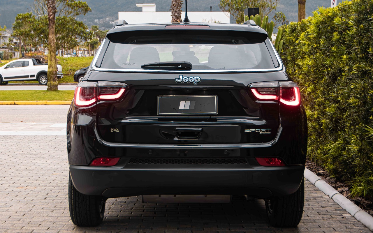 imagem-https://www.socarrao.com.br/sc-vehicle-images-prod/4261156/1790950004845-SU1HXzI3MDQuanBn.jpg