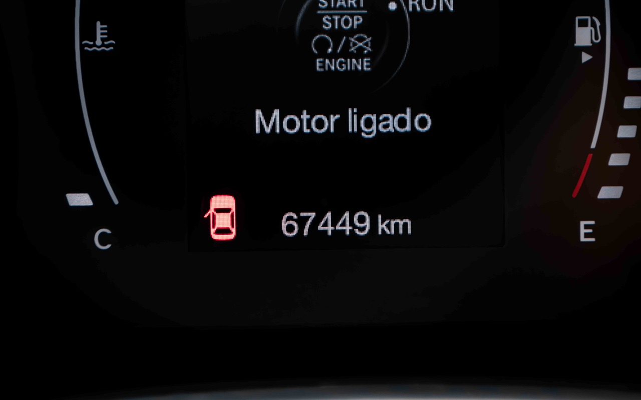 imagem-https://www.socarrao.com.br/sc-vehicle-images-prod/4261156/1790950006354-SU1HXzI2OTYuanBn.jpg