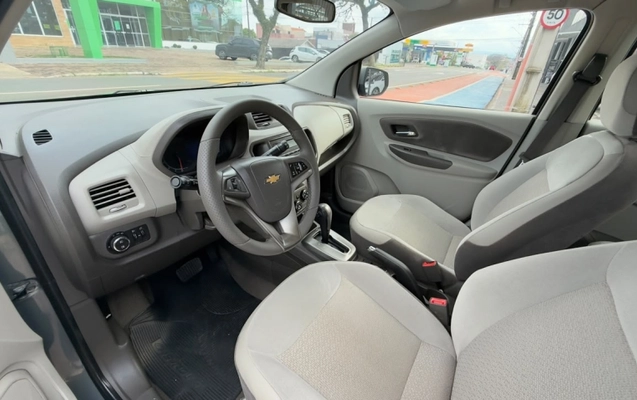 imagem-https://www.socarrao.com.br/sc-vehicle-images-prod/4261247/1790950668729-TyBUmHAWAxwfZt9GO7R1Y0tLkT3XNejw.jpg
