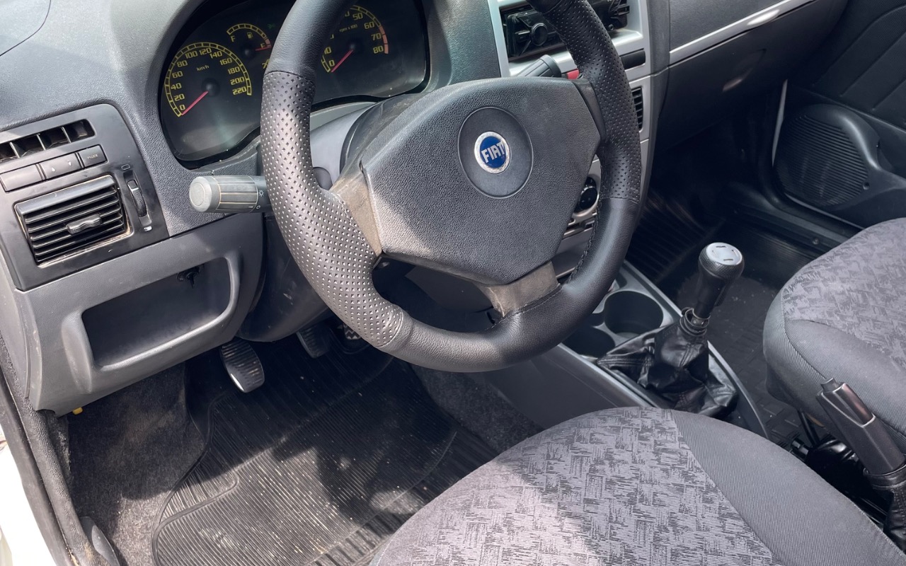 imagem-https://www.socarrao.com.br/sc-vehicle-images-prod/4261271/1790951877764-SU1HXzY2NDcuanBlZw.jpeg