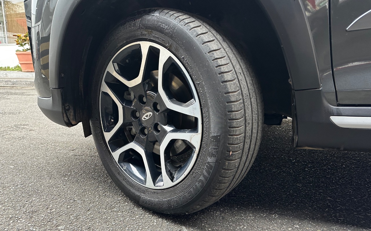 imagem-https://www.socarrao.com.br/sc-vehicle-images-prod/4261276/1790950959789-SU1HXzAzMzYuanBlZw.jpeg